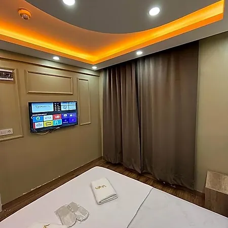 מלון Kadikoey Viva 5*